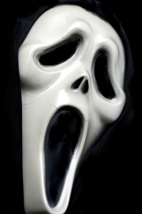 Image of halloween mask | CreepyHalloweenImages