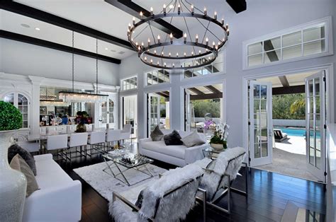 Kylie Jenner’s First Calabasas Home Hits the Market | Architectural Digest