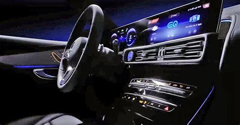 Burlappcar: Mercedes EQC Interior