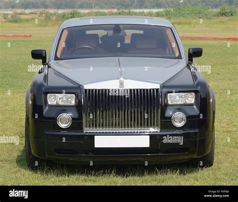 Y equipo Conversacional Imposible rolls royce phantom pictures cuenca ...