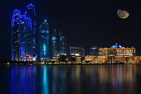 Abu Dhabi skyline by night | gianmarco giudici | Flickr