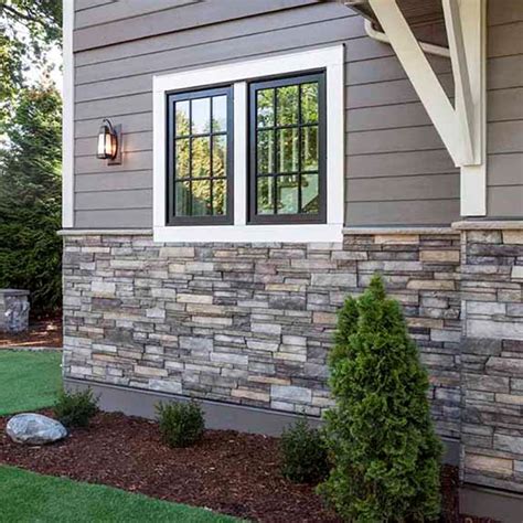 Versetta Stone Veneer | Chicago Faux Stone Panels | Fake Rock Siding ...