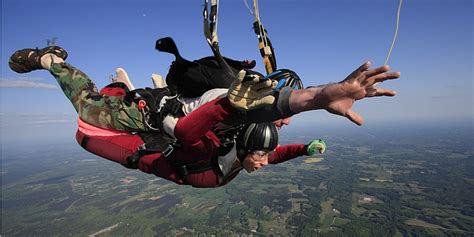 Skydiving Tips: 6 Things To Know Before You Go | Skydive Monroe