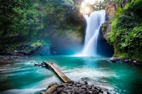 5 Air Terjun Menawan di Bali, Cocok untuk Pemburu Tempat Instagramable ...