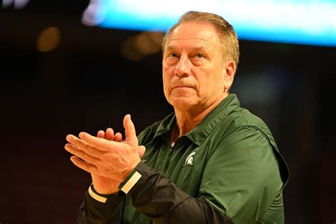 Tom Izzo delivers powerful address at Michigan State candlelight vigil ...