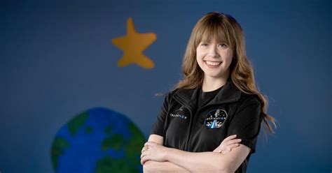 29-year-old cancer survivor to launch on SpaceX flight promoting St. Jude hospital - CBS News