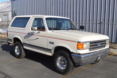 1989 Ford Bronco Custom 5-Speed for sale on BaT Auctions - sold for $4,600 on January 29, 2020 ...