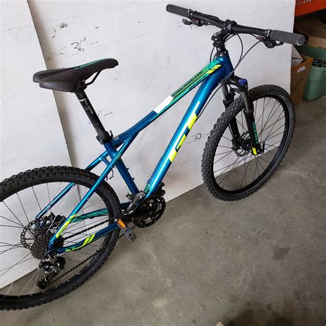 GT AVALANCHE XCT 27-1/2 INCH MOUNTAIN BIKE - Big Valley Auction