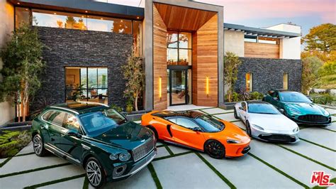 Millionaire Houses And Cars