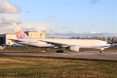 China Airlines takes delivery of 1st B777F