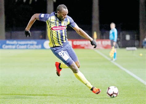 Usain Bolt scores first goals in professional football - Oman Observer