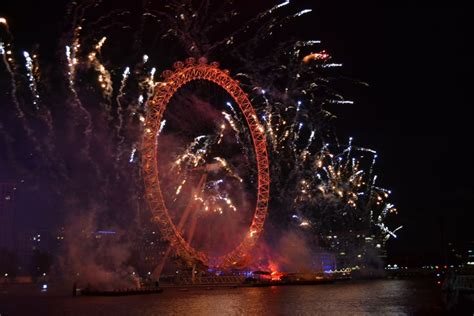 Festive London New Year's Eve 3-Course Dinner Cruise