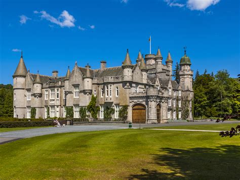 Balmoral Castle | The Royal Family's Spectacular Summer Home