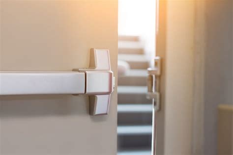 A Helpful Guide To Emergency Exit Door Locks | Casey Locksmiths