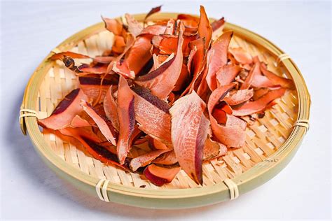 What Are Bonito Flakes? Katsuobushi Explained by A Professional ...