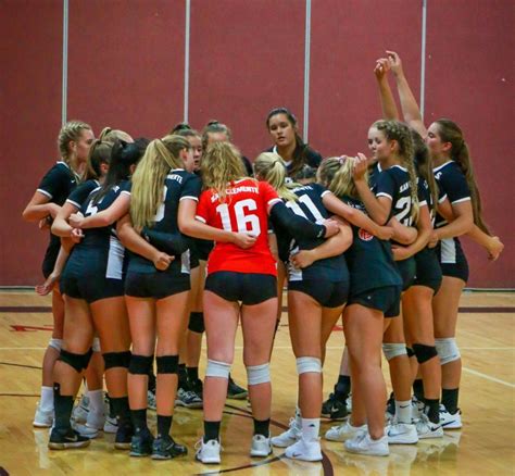 SCHS Girls Volleyball opens the season with a bang – Triton Times