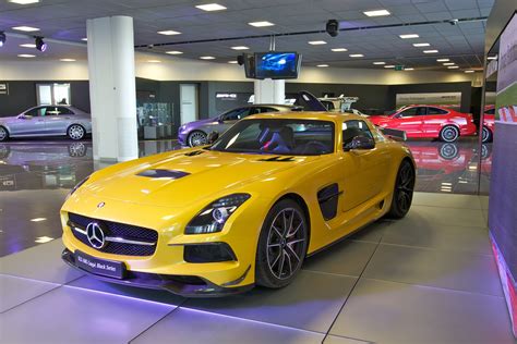 First AMG Performance Centre opens in UK | MotoringChat