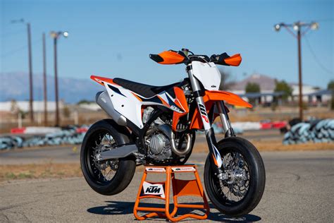 KTM 450 SMR 2021 - First Ride Review - SportBikes Inc Magazine