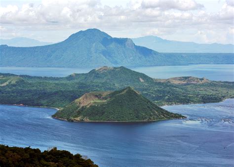 Taal Volcano Beach Packages, Tour Packages, Palawan Tour, Yellowstone ...