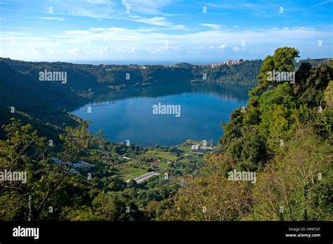 Lake Nemi, Lazio, Italy Stock Photo - Alamy