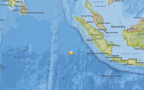 Indonesia earthquake: Deaths confirmed as huge tremor hits Sumatra ...