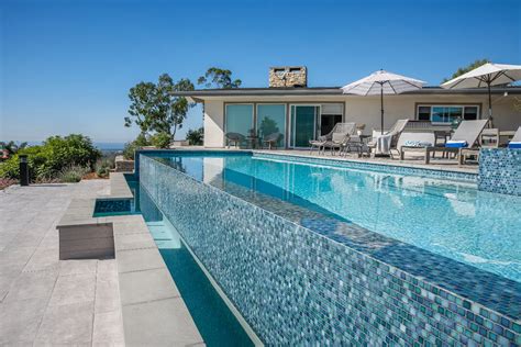 Building Swimming Pool And Spa On A Steep Slope Backyard_05 | Cat In A ...