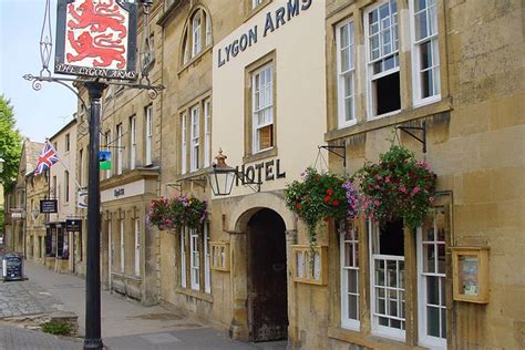 Lygon Arms Hotel - Chipping Campden, Shops, Businesses, Attractions ...