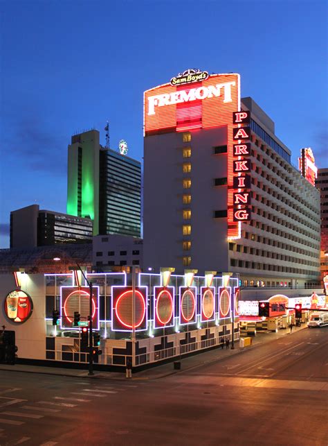 Daily Neon: Fremont Hotel & Casino in Downtown Las Vegas : Las Vegas 360