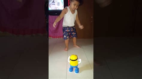 The Minion Dance - YouTube