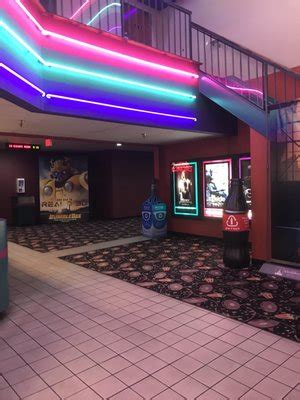 HOLLYWOOD 20 CINEMA - 22 Photos & 14 Reviews - Cinema - 6711 Stage Rd ...