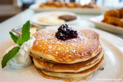 Here are the Top 5 Breakfast Stops in Destin, Florida