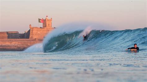 Carcavelos Beach - Planet Portugal