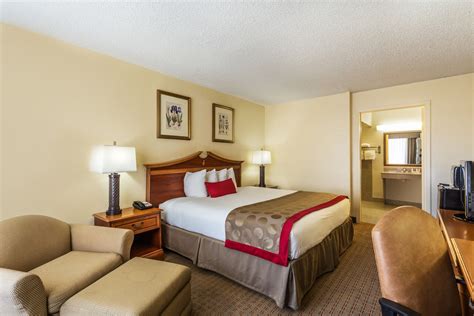 Ramada by Wyndham Houma | Houma, LA Hotels