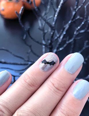 Quick and Easy Halloween Bat Nail Art - 100 Directions