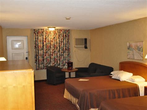 Howard Johnson Express Inn | Niagara Falls Hotels and Booking