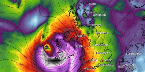 UK weather warning: 'Danger to life' alert issued as 80mph Atlantic system charges towards Britain