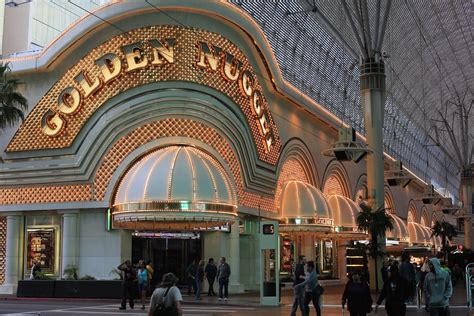 Golden Nugget | The Golden Nugget casino in downtown Vegas, … | Flickr