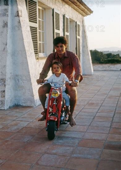 Alain Delon and his son Anthony - Jean-Marie Périer-Photo12