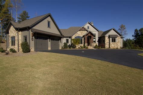 mountain exteriors - Google Search | Exterior paint colors, Exterior paint, House styles