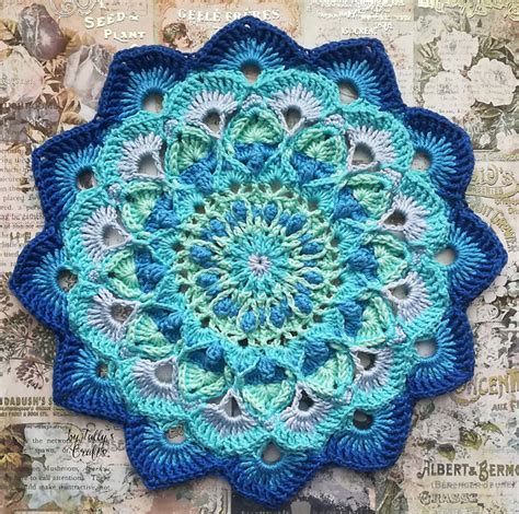 Ravelry: Peacock Feather Mandala pattern by Tally's Crafts (Dominika ...