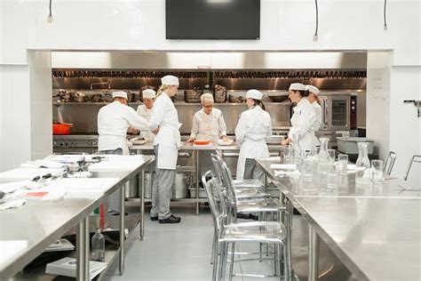 Culinary School: The Pros and Cons of Culinary Education - Eater