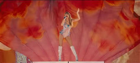 The Eras Tour: Inside The Incredible Tour Wardrobe of Taylor Swift - Elemental Spot