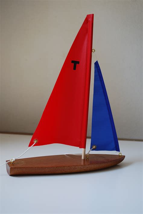 Toy Floaters – Tippecanoe Boats