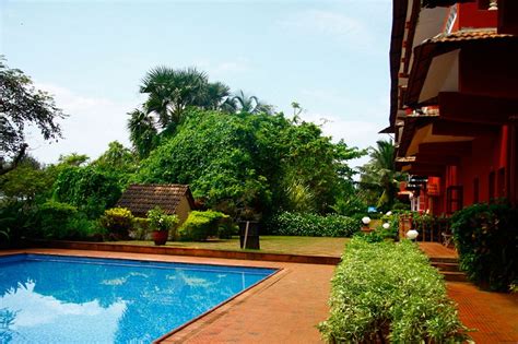 Chalston Beach Resort - A Resort in Calangute Beach, Goa India