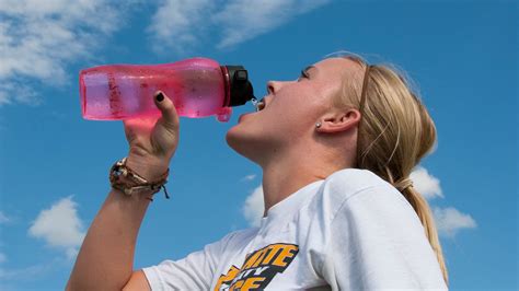 Runners Should Trust Thirst, New Study Says