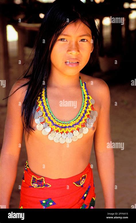 Portrait indian girl chagres national -Fotos und -Bildmaterial in hoher Auflösung – Alamy