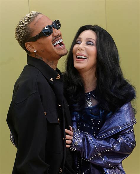 Cher Reveals How Younger BF Alexander Edwards’ Diamond-Studded Teeth Led to Romance – bestnews