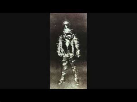 The Metal Alien of Falkville, Alabama - YouTube