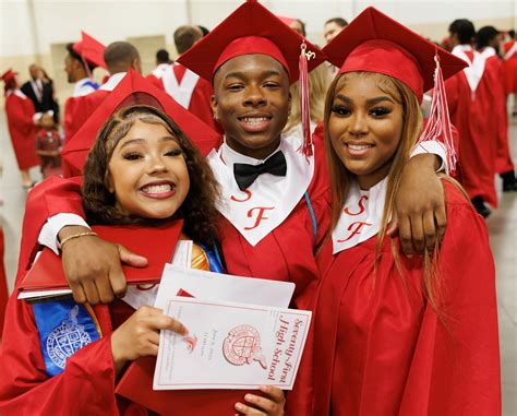 ‘We are traveling together,’ Seventy-First valedictorian tells classmates | CityView