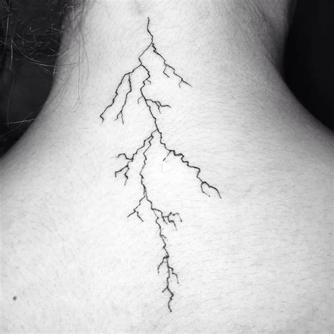 33 Cool Small Wrist Tattoos For Guys in 2021 | Lightning tattoo, Broken ...